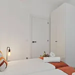 アパート Picasso, 6 Personas, Espacioso Piso De Diseno