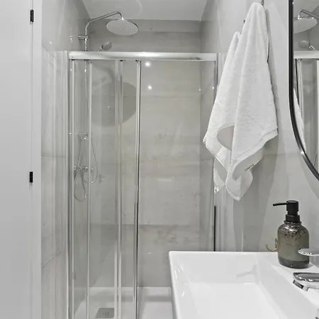 Picasso, 6 Personas, Espacioso Piso De Diseno Apartment Gijon